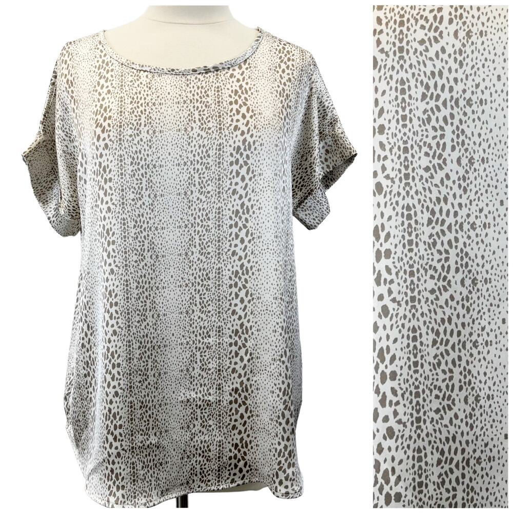 Entro‎ Womens M Satiny Short Sleeve Animal Print Top Shirt Taupe Cream Boho